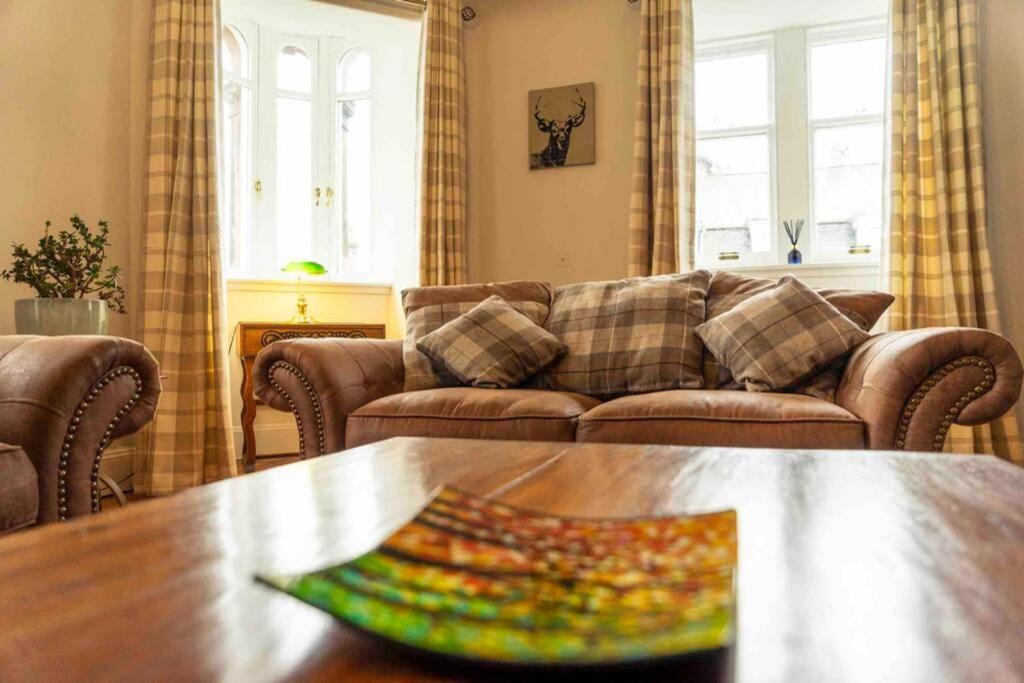 Spacious City Centre Apartment Full Of Character Inverness Exteriér fotografie